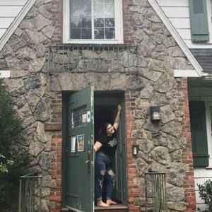 Meet your Posher, Maddy